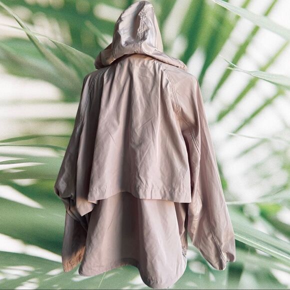 SOIA & KYO plus-size, lightweight pale pink/ beige windbreaker type jacket - Picture 10 of 11